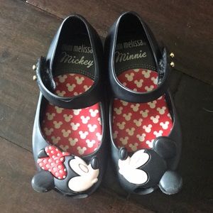 Sz 7 Mini Melissa Twins in Black VGUC